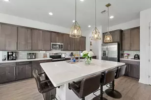 9013 NW 39th St, Coral Springs, FL 33065 - Photo 15