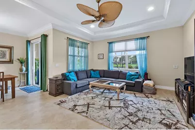 4624 Cadiz Circle, Palm Beach Gardens, FL 33418 - Photo 9