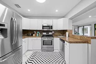 3024 NE 2nd Terrace, Wilton Manors, FL 33334 - Photo 9