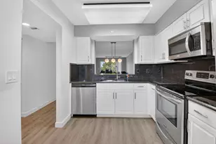 6080 Huntwick Terrace, Delray Beach, FL 33484 - Photo 3
