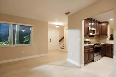 7251 NW 24th Court, Margate, FL 33063 - Photo 9