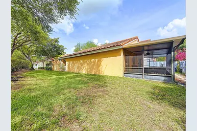 1420 Seagrape Circle, Weston, FL 33326 - Photo 3