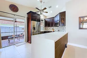 1420 Seagrape Cir, Weston, FL 33326 - Photo 7