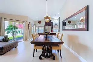 1420 Seagrape Cir, Weston, FL 33326 - Photo 9