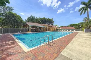 1420 Seagrape Cir, Weston, FL 33326 - Photo 25