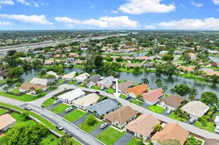 15121 S Waterford Dr, Davie, FL 33331 - Photo 35