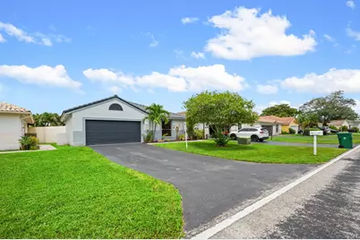 15121 S Waterford Drive, Davie, FL 33331 - Photo 25