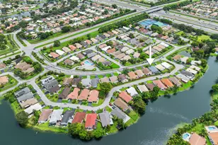 15121 S Waterford Dr, Davie, FL 33331 - Photo 33