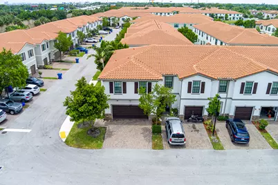 1009 Sweet Briar Lane, Riviera Beach, FL 33410 - Photo 17