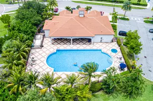 1009 Sweet Briar Ln, Riviera Beach, FL 33410 - Photo 5