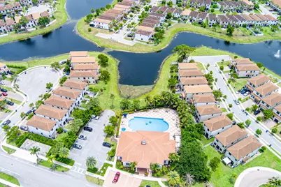 1009 Sweet Briar Lane, Riviera Beach, FL 33410 - Photo 7