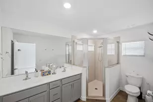 1009 Sweet Briar Ln, Riviera Beach, FL 33410 - Photo 21