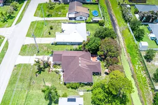 2418 SW Bayshore Blvd, Port Saint Lucie, FL 34984 - Photo 35