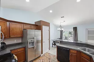 2418 SW Bayshore Blvd, Port Saint Lucie, FL 34984 - Photo 19