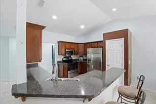 2418 SW Bayshore Blvd, Port Saint Lucie, FL 34984 - Photo 15