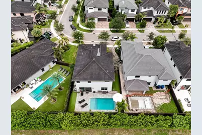 15451 NW 88th Avenue, Miami Lakes, FL 33018 - Photo 37