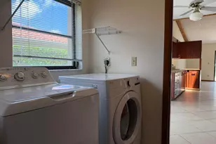 1066 NW 97th Ave, Plantation, FL 33322 - Photo 5