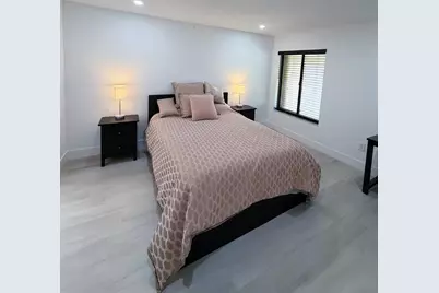 351 Club Circle #208, Boca Raton, FL 33487 - Photo 11