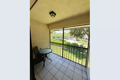 351 Club Circle #208, Boca Raton, FL 33487 - Photo 3