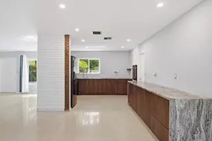 370 SW 13th St, Pompano Beach, FL 33060 - Photo 5