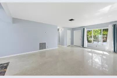370 SW 13th Street, Pompano Beach, FL 33060 - Photo 9