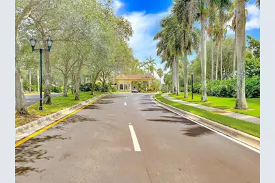 2132 NW 75th Way, Pembroke Pines, FL 33024 - Photo 29