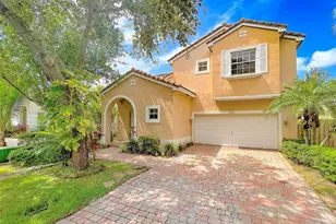 2132 NW 75th Way, Pembroke Pines, FL 33024 - Photo 1