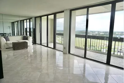 2400 Presidential Way #2002, West Palm Beach, FL 33401 - Photo 1
