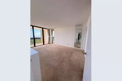 2400 Presidential Way #2002, West Palm Beach, FL 33401 - Photo 5