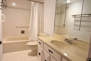 2400 Presidential Way, West Palm Beach, FL 33401 - Photo 9