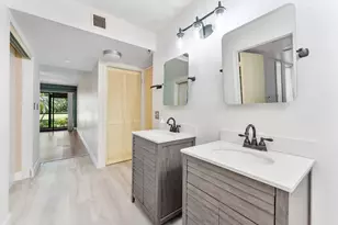 5800 Camino Del Sol, Boca Raton, FL 33433 - Photo 15