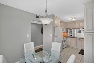 7216 S Devon Dr, Tamarac, FL 33321 - Photo 5