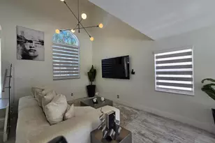 10900 NW 12th Dr, Plantation, FL 33322 - Photo 3