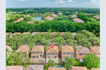 10900 NW 12th Drive, Plantation, FL 33322 - Photo 9