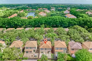 10900 NW 12th Dr, Plantation, FL 33322 - Photo 9