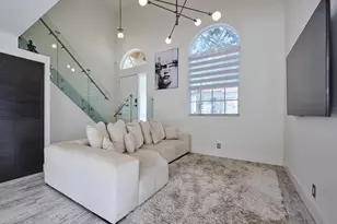 10900 NW 12th Dr, Plantation, FL 33322 - Photo 17