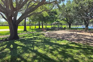 10900 NW 12th Dr, Plantation, FL 33322 - Photo 29