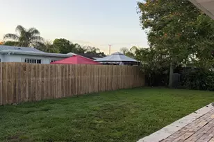 180 SW 77th Ave, Margate, FL 33068 - Photo 7