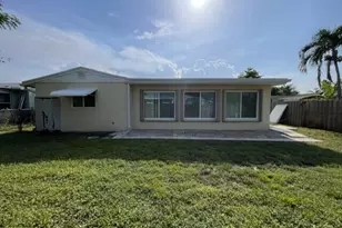 180 SW 77th Ave, Margate, FL 33068 - Photo 11