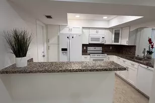 180 SW 77th Ave, Margate, FL 33068 - Photo 23