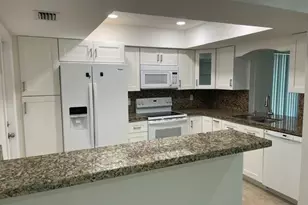 180 SW 77th Ave, Margate, FL 33068 - Photo 15