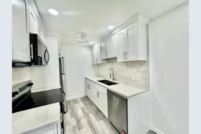 3045 Cornwall C, Boca Raton, FL 33434 - Photo 3