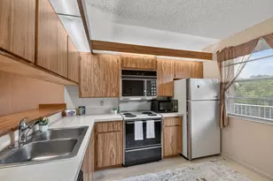 3525 Village Blvd, West Palm Beach, FL 33409 - Photo 5