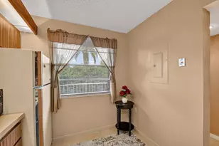 3525 Village Blvd, West Palm Beach, FL 33409 - Photo 9