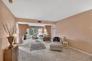 3525 Village Blvd, West Palm Beach, FL 33409 - Photo 15