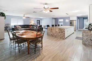 615 NE 15th Pl, Boynton Beach, FL 33435 - Photo 15