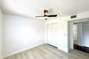 100 Crestwood Ct N, Royal Palm Beach, FL 33411 - Photo 29