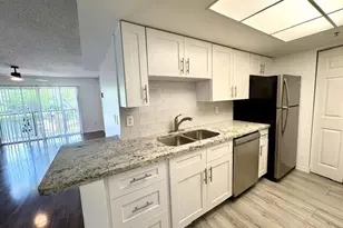 100 Crestwood Ct N, Royal Palm Beach, FL 33411 - Photo 11