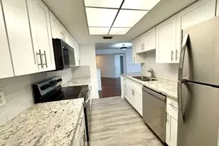 100 Crestwood Ct N, Royal Palm Beach, FL 33411 - Photo 7