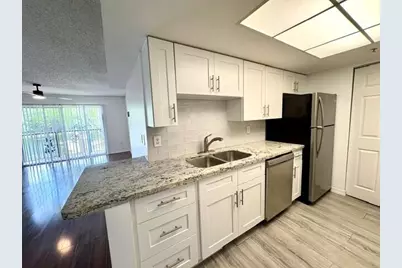 100 Crestwood Court N #108, Royal Palm Beach, FL 33411 - Photo 11